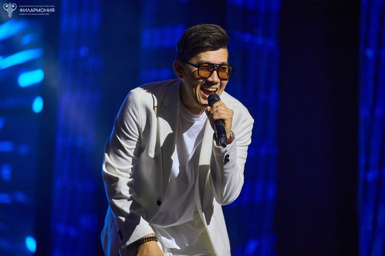 photo 5417855907242119765 y