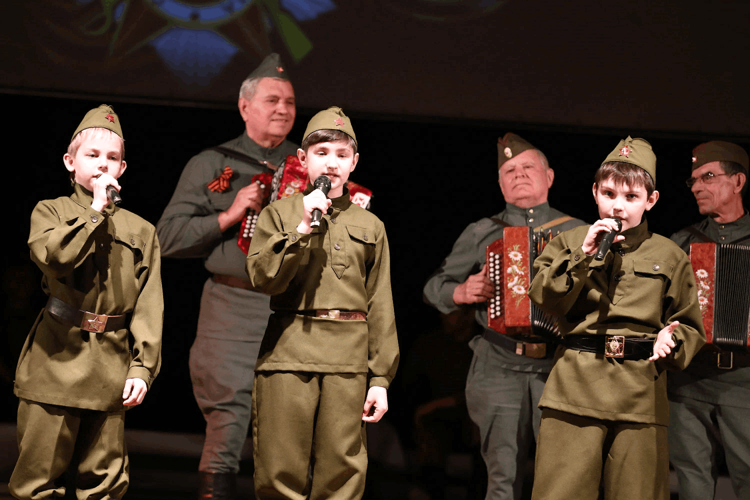 Праздничный концерт «И снова май, цветы, салют и слезы» - Культурный мир  Башкортостана