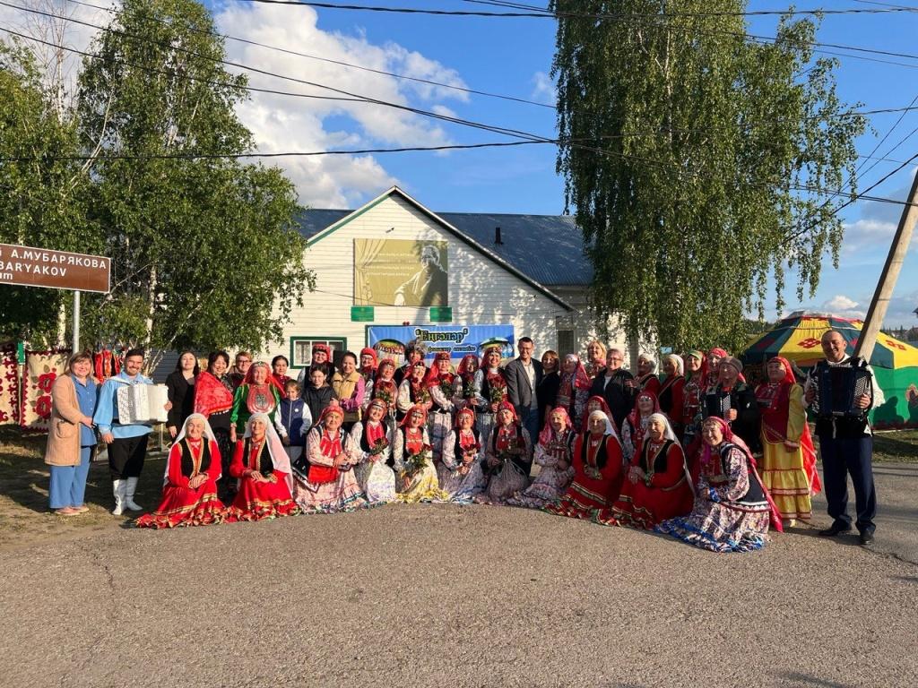 В Белорецком районе народный фольклорный ансамбль «Еңгәләр» отметил свой  юбилей концертом под открытым небом | 23.06.2023 | Новости Уфы - БезФормата