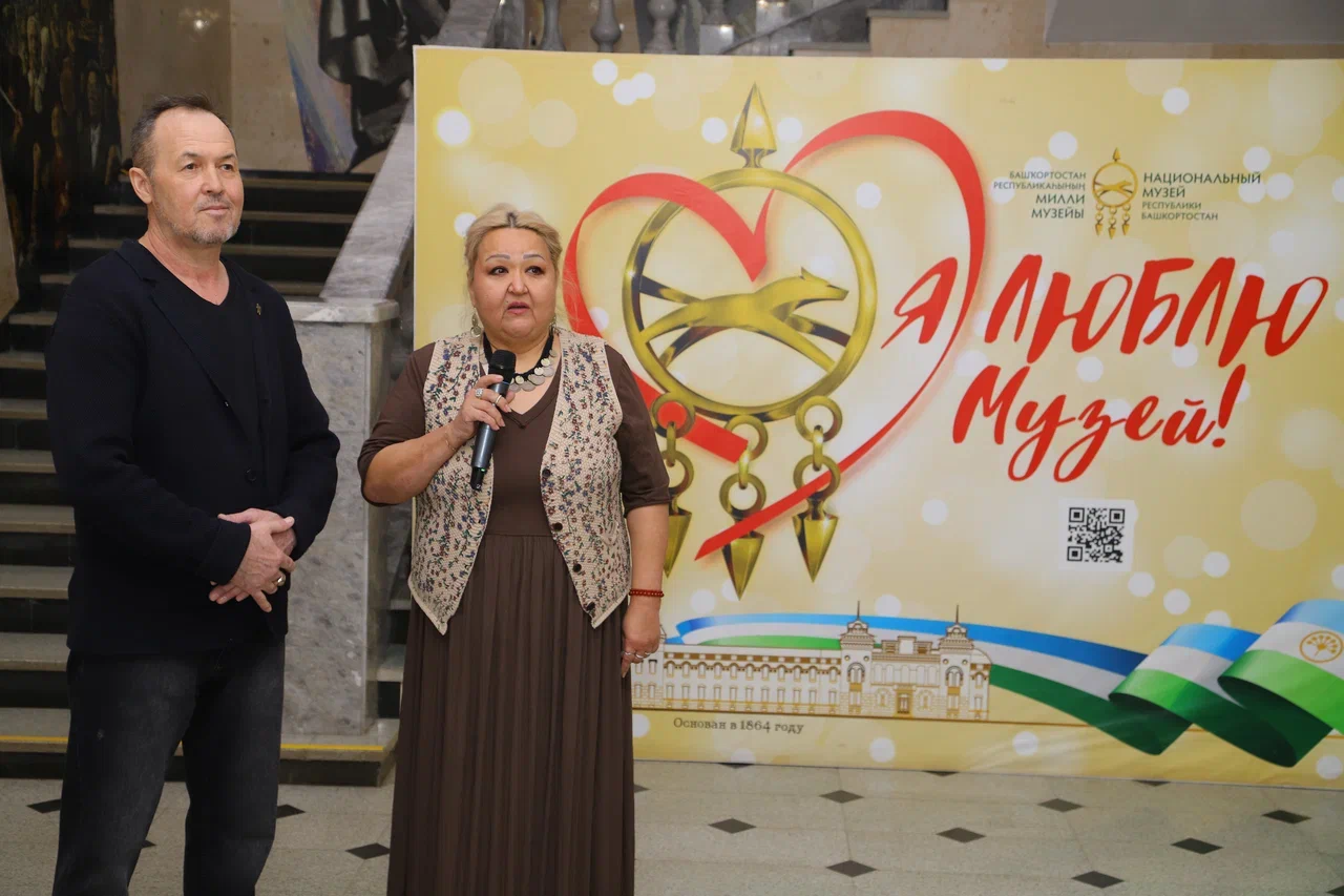 Семья художников Тархановых представила в Уфе выставку, посвящённую образу лошади