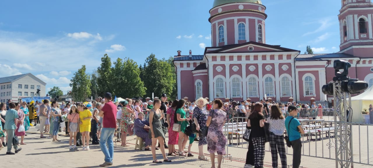 Погода в бирске. Праздник в Бирске. Бирск праздник семьи 2022. Бирск Башкортостан. Фото Победы Бирск.