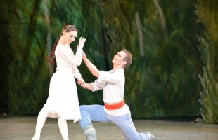 В честь 80-летия Рудольфа Нуреева в Уфе состоялся показ балета «Журавлиная песнь»