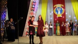 В республике прошёл межрегиональный конкурс исполнителей удмуртской песни