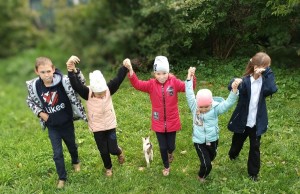 Игры на свежем воздухе «Подари улыбку миру»