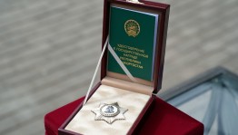 Глава Башкортостана наградил деятелей культуры и искусства