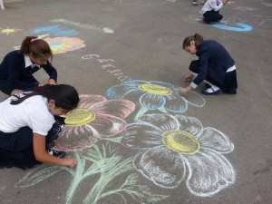 Праздник«Мы рисуем на асфальте»