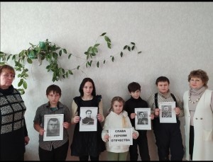 Тематический час «Помним, гордимся»