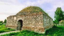 «Экскурсия к мавзолею»