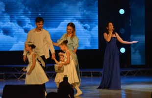 В Нефтекамской государственной филармонии состоялся праздничный концерт «Для вас, Любимые!»