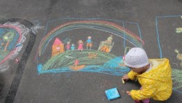 Конкурс рисунков «Украсим детство радугой любви»