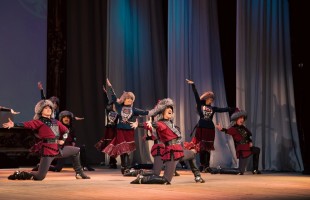 В Стерлитамаке прошёл юбилейный концерт прославленного танцора Раиля Лукманова