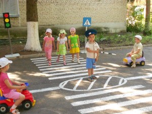 Познавательно–игровая программа«Внимание,дорога!»