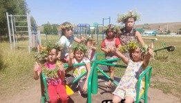 Мастер-класс «Венок из полевых цветов»