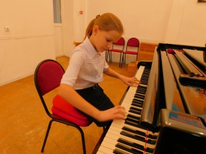 Мастер-класс «Учимся профессионально подбирать на слух»