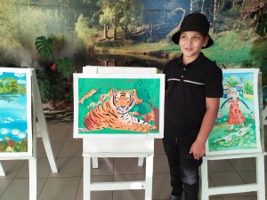 Выставка детских рисунков «Ах, лето!»