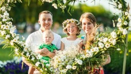 Онлайн вечер художественного чтения «Живет в веках любовь и верность»