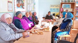 Праздничная программа«На свете нет священней слова–«Мама»