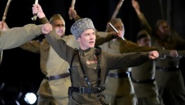 Театры Башкортостан приглашают вместе отпраздновать День защитника Отечества