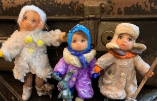 Центральная городская библиотека г. Уфы приглашает на выставку ватных кукол Екатерины Журкиной