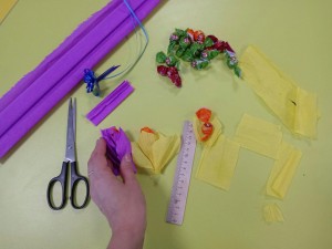 Мастер-класс «Букет из конфет»