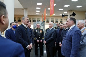 Радий Хабиров посетил Республиканский музей Боевой Славы