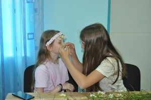 Молодежная акция «Ромашка в подарок»