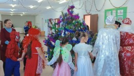 Новогодний утренник «В мире сказок»