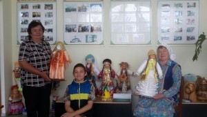 Выставка национальных кукол «Куклы в национальных костюмах народов России»