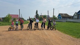 «Обгони меня»