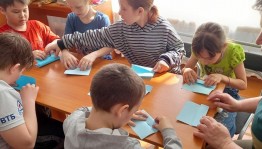 Подарок маме своими руками.