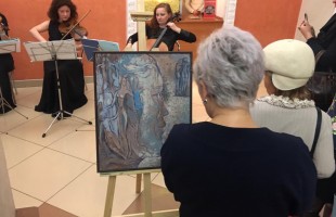 В Уфе работает выставка «Свет и Тень» (или «Грехи и Добродетели») художницы Раушании Бадретдиновой