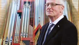 For the first time an organist from the Netherlands, Jos Van der Kooi, will perform in Ufa