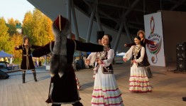Артисты ансамбля «Мирас» выступили на фестивале культур коренных народов мира