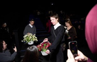 В Уфе прошёл благотворительный показ комедии «Тюльпаны»