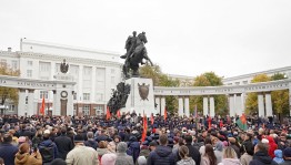 В Уфе открыли памятник легендарному комдиву, Герою России Минигали Шаймуратову