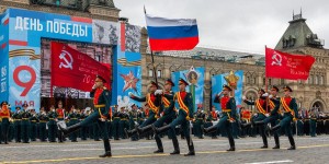 Поэтический час «Сквозь года звенит Победа»