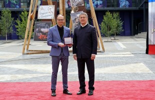 Глава Башкортостана наградил деятелей культуры и искусства