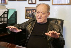 Рифкат Исрафилов получил премию «Золотая маска» за вклад в развитие театрального искусства