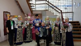 Вечер-позитив «Для тех, кто годы не считает»