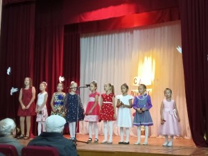 Праздничная программ «Душою молоды всегда!»