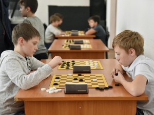 Шашечный турнир «Черное и белое»