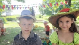 Праздник «Фестиваль панамок и летних шляп»
