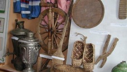 Экскурсия в мини музей для детей «Уголок старинного быта»