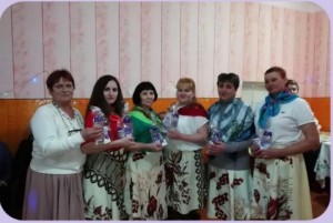 «А в сердце молодость поет»