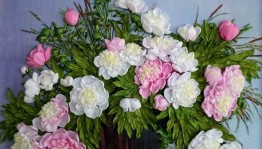 Выставка «Радуга из лент»