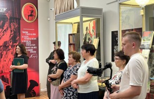 В Уфе в рамках «Китап-Байрама» открылась выставка к 80-летию Великой Победы