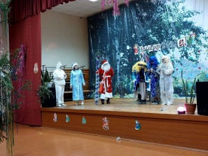 Новогодний калейдоскоп «Забавы у новогодней елки»