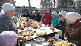 Чайные посиделки «С улыбкой по жизни»