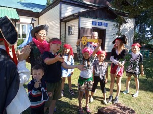 Развлекательная программа«Кто играет круглый год, того скука не берет!»