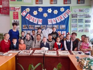 Музыкально-литературный час «Прекрасен мир любовью матерей»